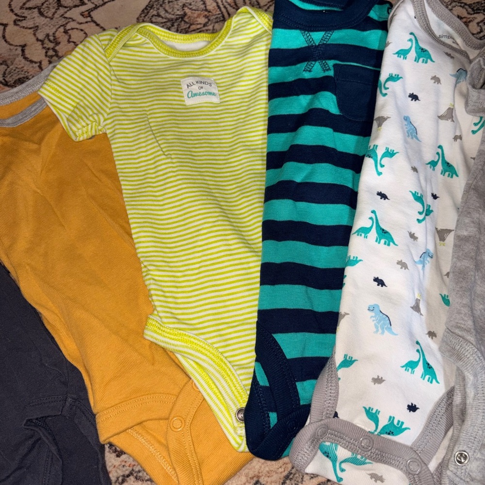 Assorted Baby Onesies Collection - Picture 4 of 5